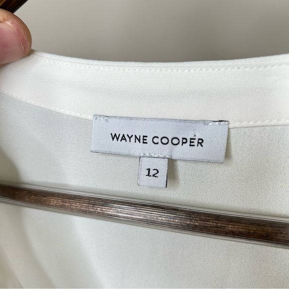 Wayne Cooper Sheer V Neck Sleeveless Blouse Hidden Buttons White Size 12 - Picture 4 of 6